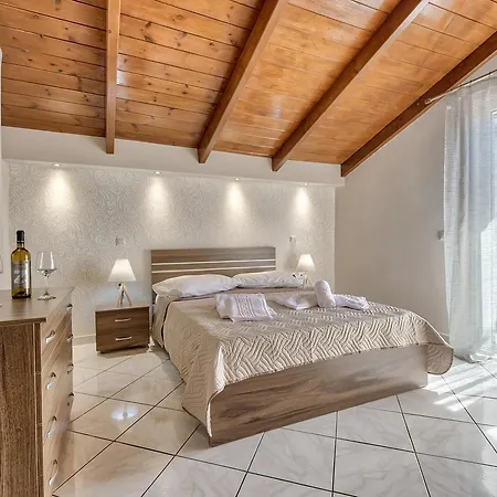 Beautiful City Center Apartments Zakynthos Town Exterior photo