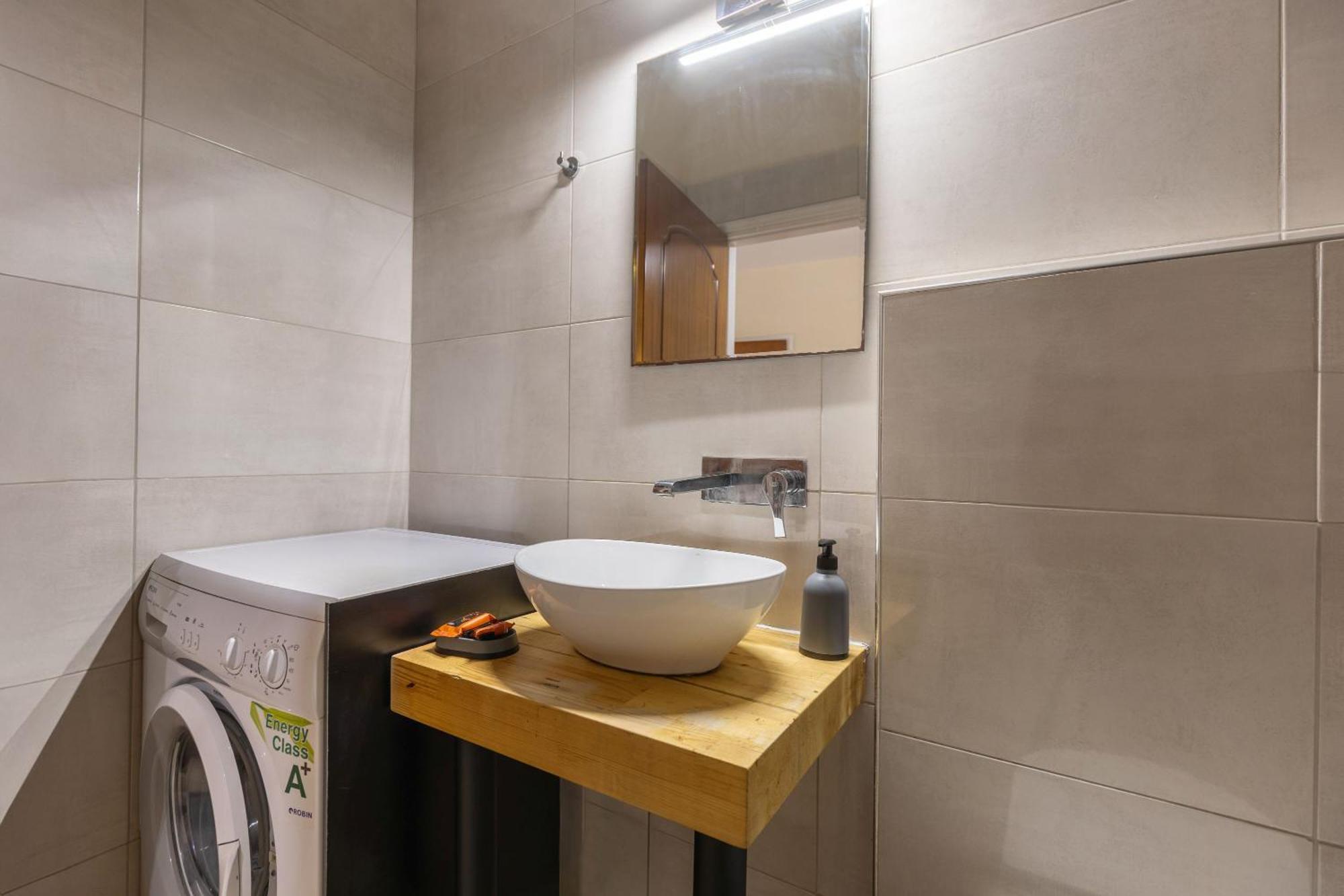 Beautiful Center Apartment